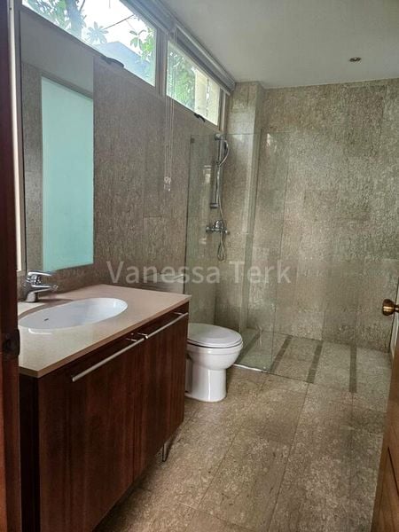 6 Bed Bungalow (Landed) for Rent in Clementi Park - Image 2