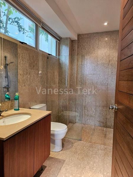 6 Bed Bungalow (Landed) for Rent in  Clementi Park - Image 2
