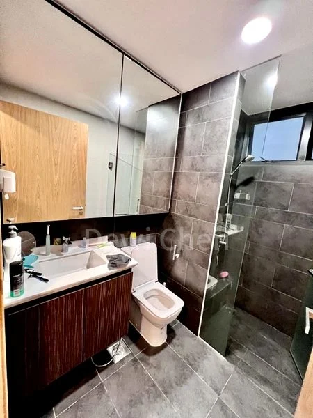 2 Bed Condo for Sale in  Flora Drive - Image 2