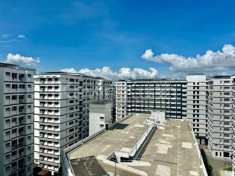 5 Room (5I) HDB for Sale in  491A Tampines Avenue 9 - Image 7