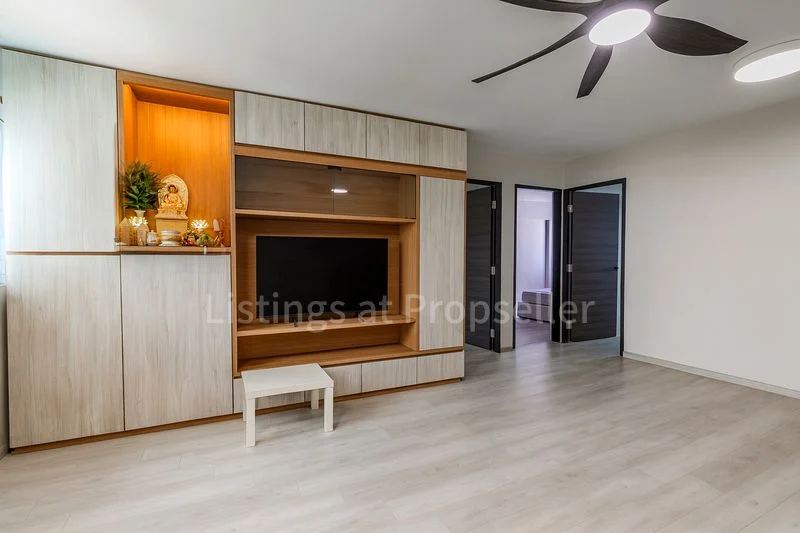 4 Room (4I) HDB for Sale in 43 Bedok South Road - Image 3