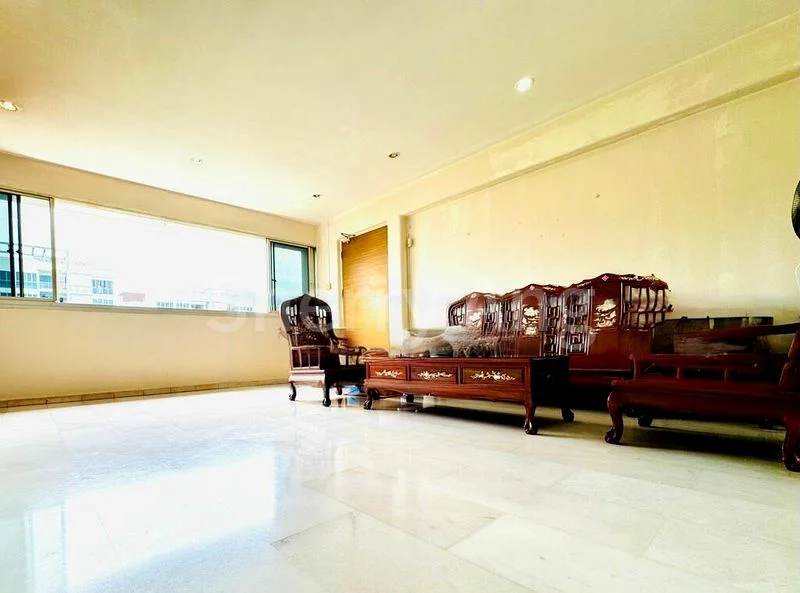 5 Room (5I) HDB for Sale in  487 Pasir Ris Drive 4 - Image 2