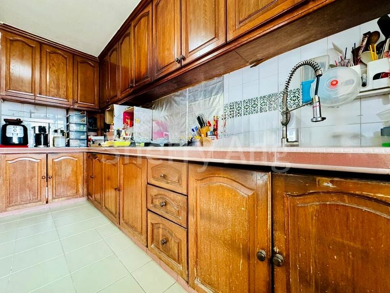 5 Room (5I) HDB for Sale in  487 Pasir Ris Drive 4 - Image 6