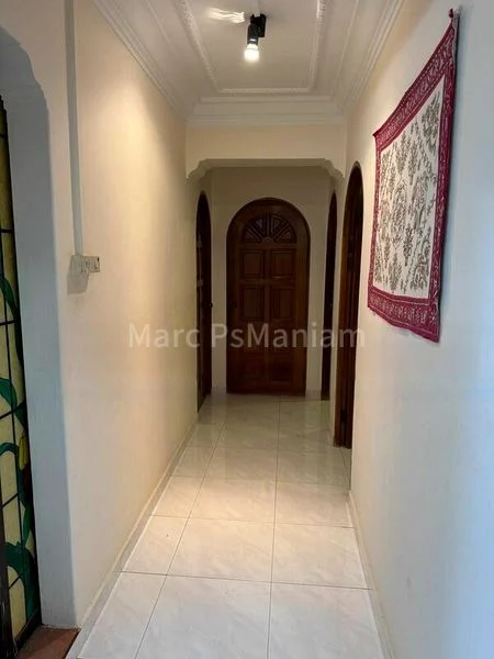 Executive HDB for Sale in  148 Mei Ling Street - Image 4