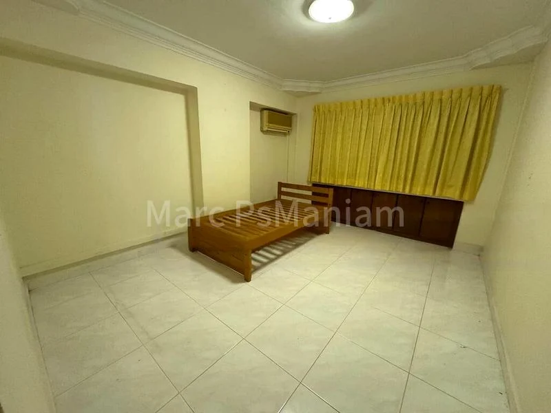 Executive HDB for Sale in  148 Mei Ling Street - Image 3