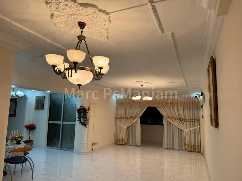 Executive HDB for Sale in  148 Mei Ling Street - Image 1