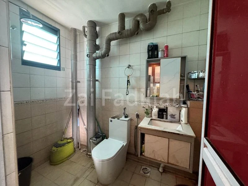 Premium HDB for Sale in  193 Edgefield Plains - Image 10