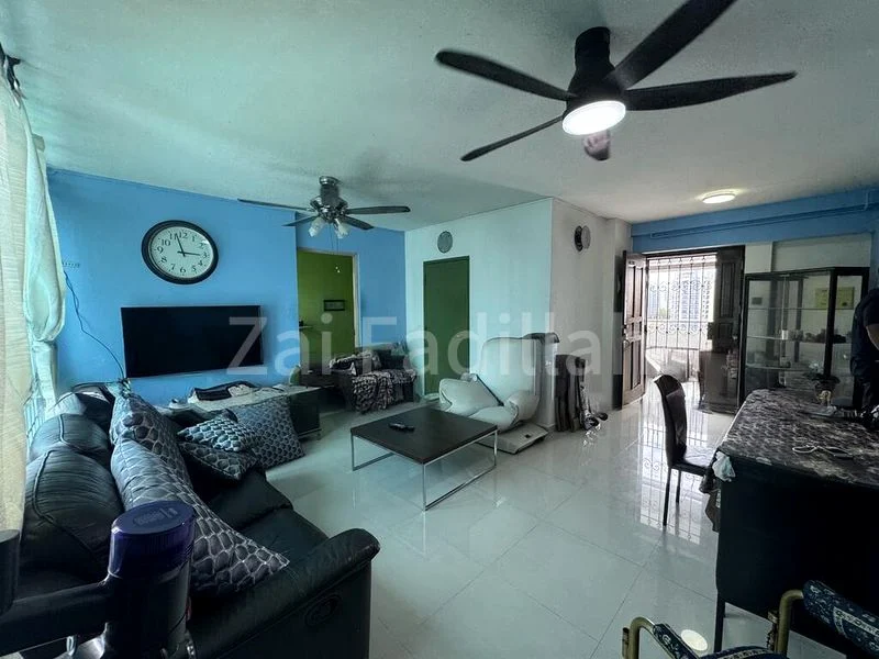 Premium HDB for Sale in  193 Edgefield Plains - Image 3