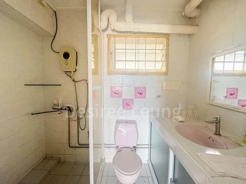 5 Room (5I) HDB for Sale in 837 Hougang Central - Image 7