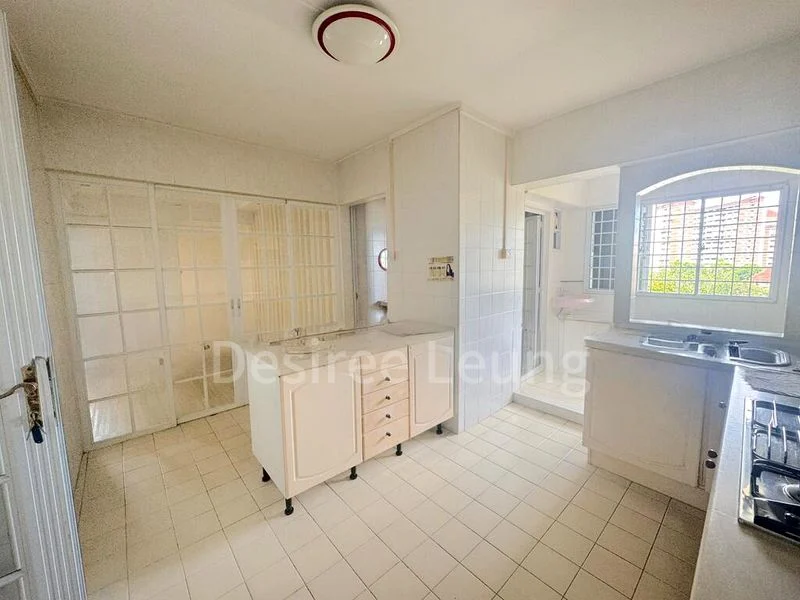 5 Room (5I) HDB for Sale in 837 Hougang Central - Image 2