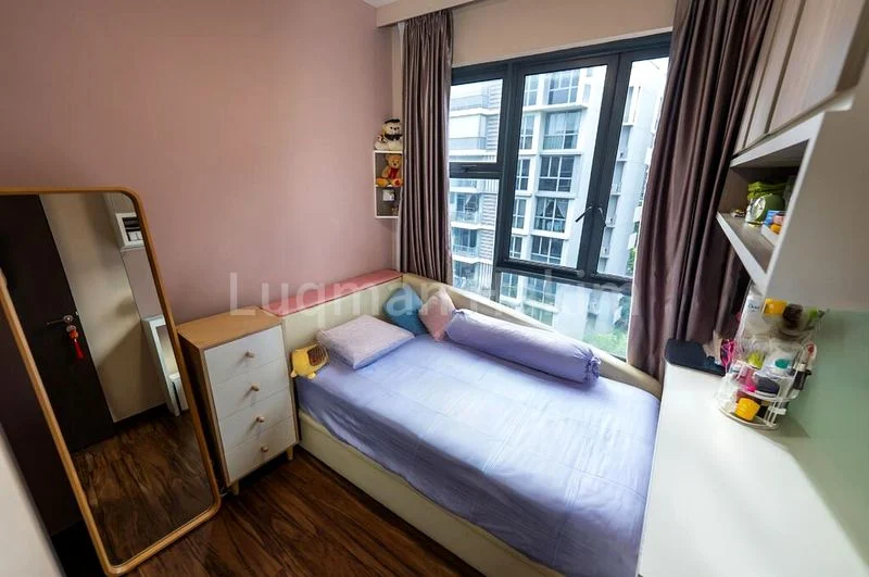 3 Bed Executive Condo for Sale in  The Brownstone - Image 3