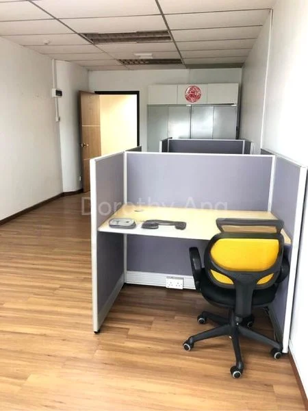 Office for Rent: Golden Mile Tower - Image 1