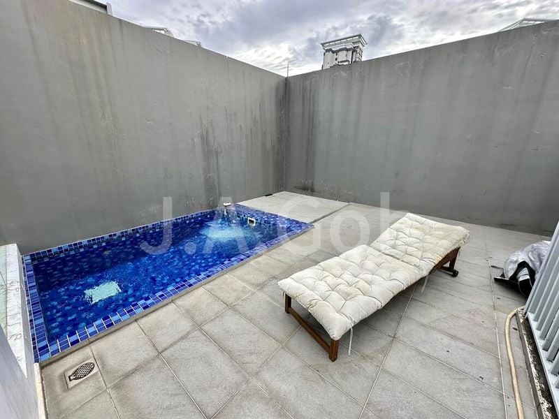 1 Bed Apartment (Condo) for Rent in  Laurel Tree - Image 6