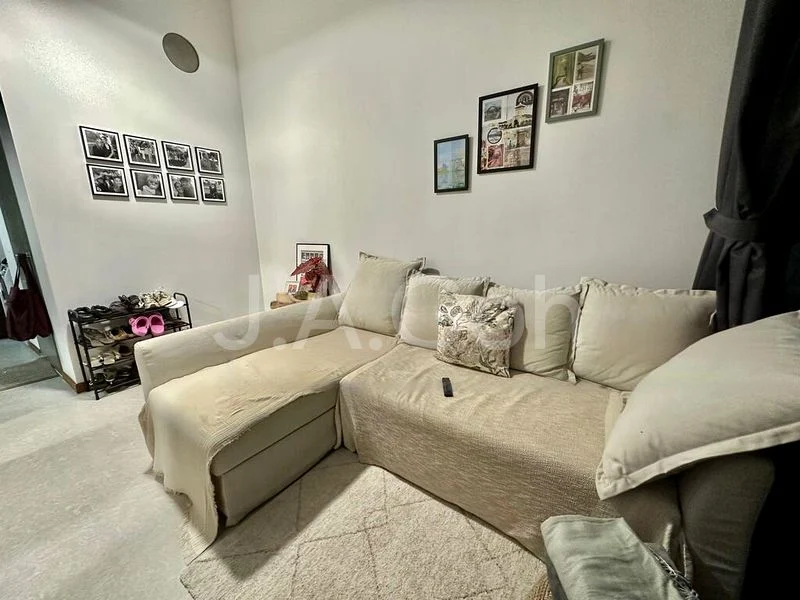 1 Bed Apartment (Condo) for Rent in  Laurel Tree - Image 3