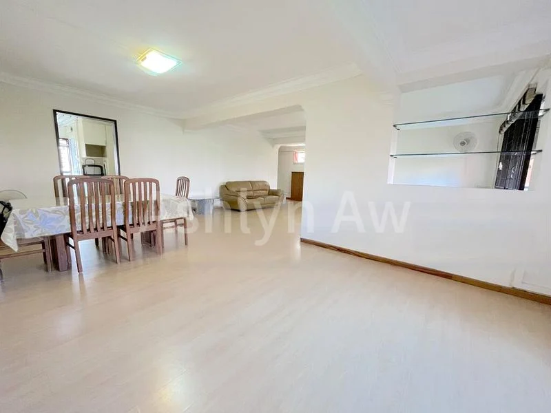 Common Room (HDB) for Rent in  512 Pasir Ris Street 52 - Image 3