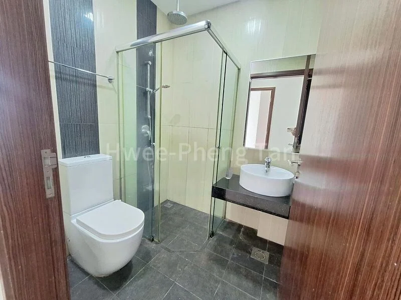 2 Bed Condo for Sale in  Cardiff Residence - Image 7