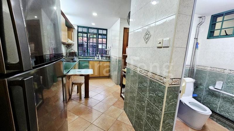 4 Bed Terraced House (Landed) for Sale in  West Coast Drive - Image 4