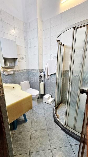 4 Bed Terraced House (Landed) for Sale in  West Coast Drive - Image 8