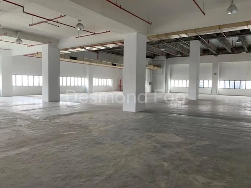 Factory / Workshop (B2) for Rent: Good Specs (5m) | Bright, Natural Lighting | Tai Seng MRT - Image 2