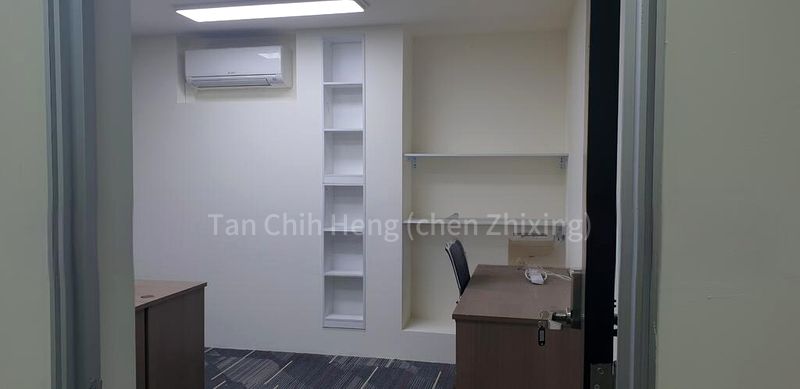 Light Industrial (B1) for Rent: Nordcom I - Image 3