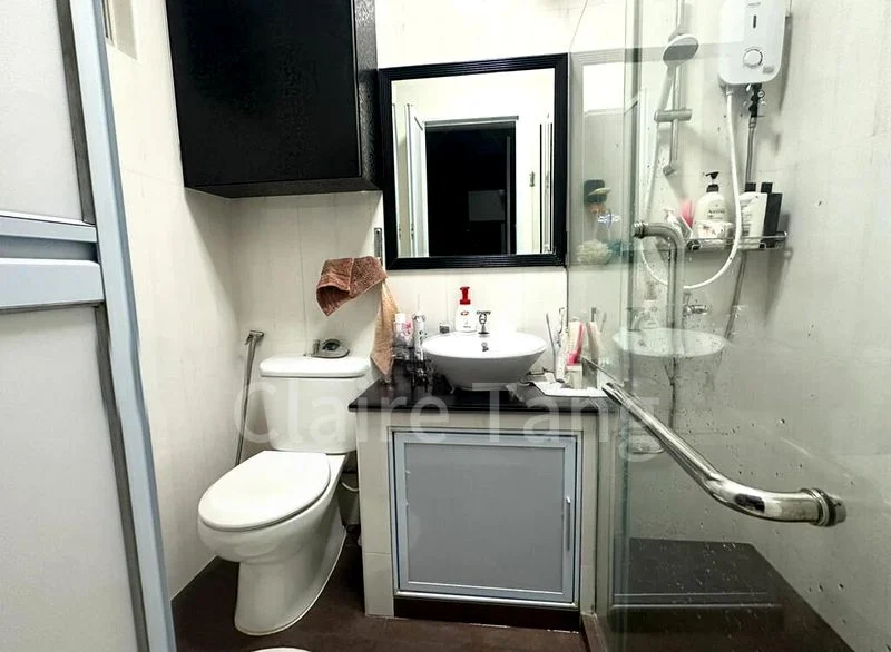 5 Room (5I) HDB for Rent in  483 Pasir Ris Drive 4 - Image 5