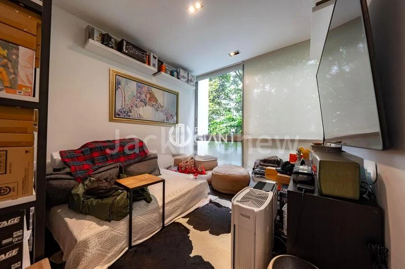 4 Bed Apartment (Condo) for Rent in  One Balmoral - Image 7