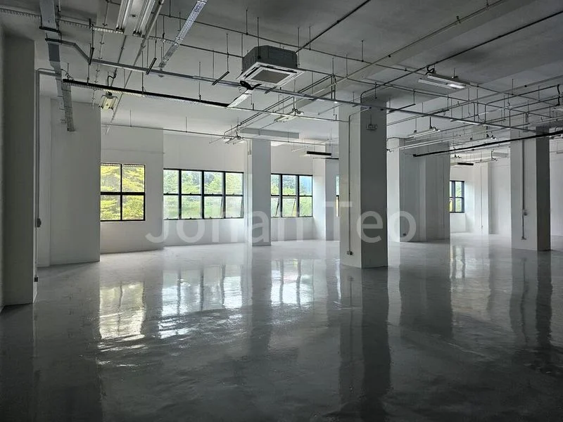 Light Industrial (B1) for Rent: Near Mapletree Business City & Pasir Panjang MRT - Image 1