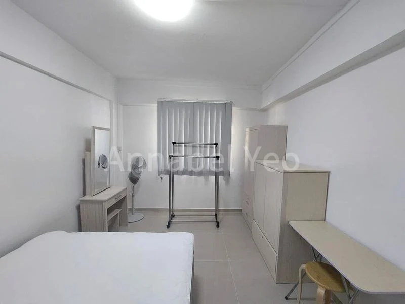 Common Room (HDB) for Rent in  166 Woodlands Street 13 - Image 1