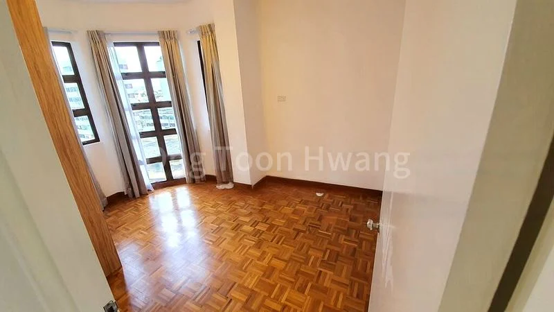 3 Bed Condo for Rent in  Parkway View - Image 7