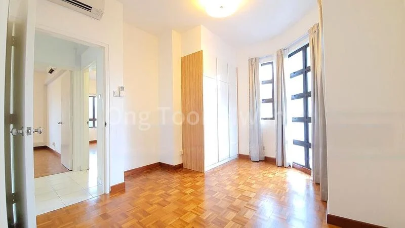 3 Bed Condo for Rent in  Parkway View - Image 8