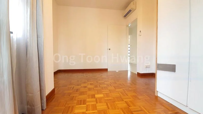 3 Bed Condo for Rent in  Parkway View - Image 5