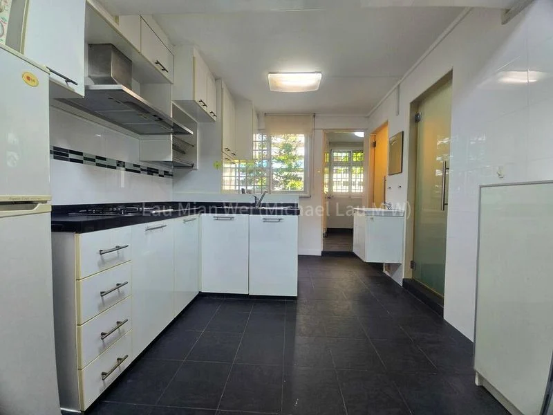 3 Room (3I) HDB for Rent in  65 Marine Drive - Image 7