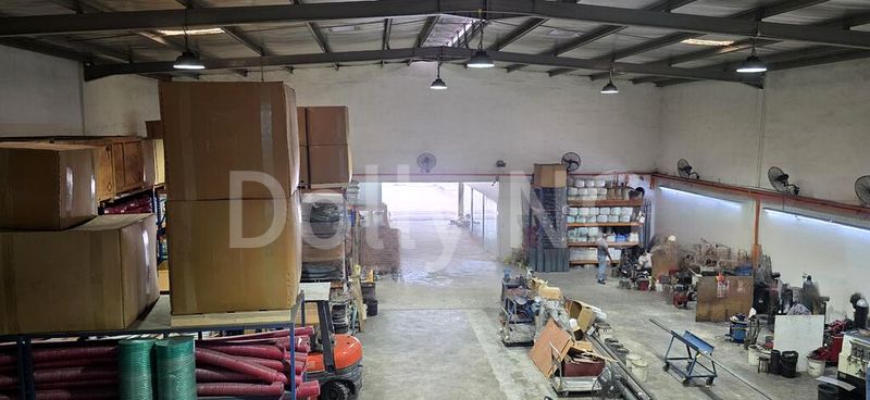 Well-Maintained Terrace Unit at Prime Location - Image 1