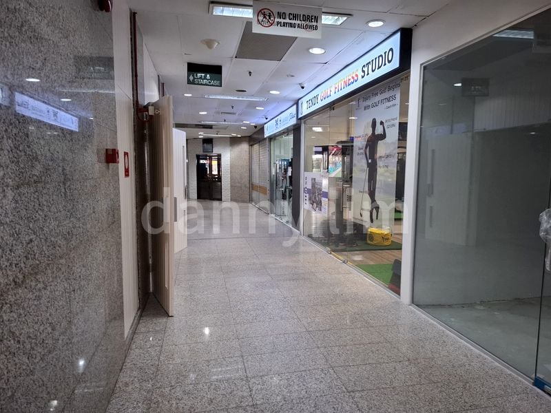 Other Retail for Rent: Far East Shopping Centre - Image 3