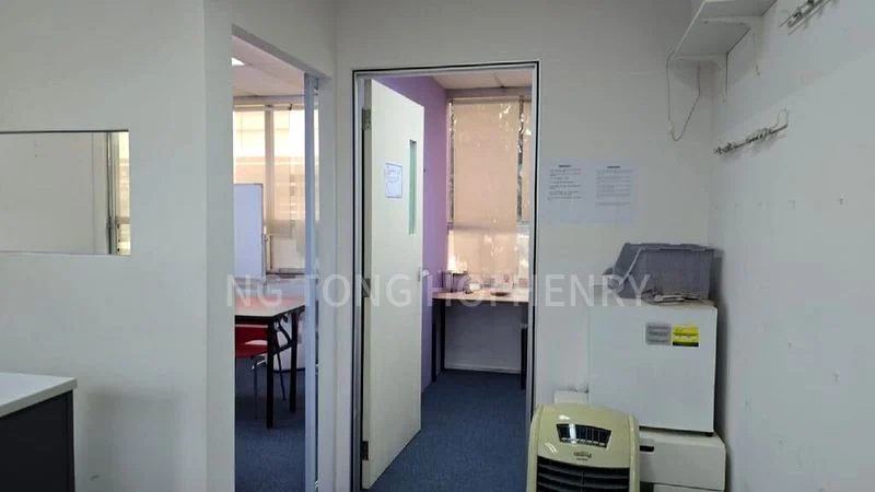 Office for Rent: North Bridge Centre - Image 8