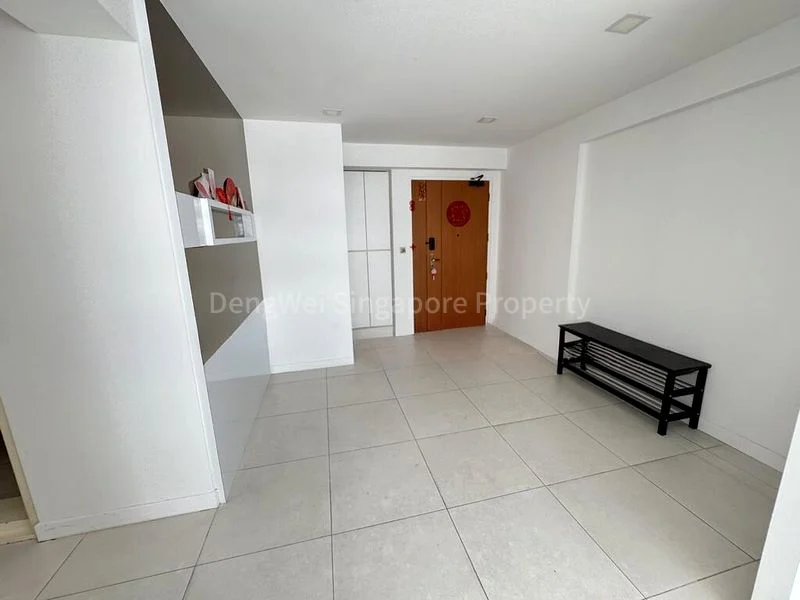 4 Room (4A) HDB for Sale in  522C Tampines Central 7 - Image 3