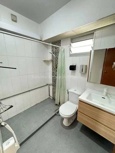 4 Room (4A) HDB for Sale in  522C Tampines Central 7 - Image 1