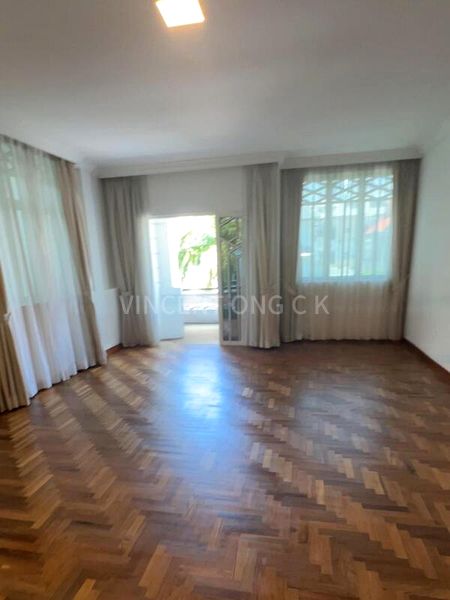 4 Bed Semi-Detached House (Landed) for Sale in  Kew Vale - Image 8