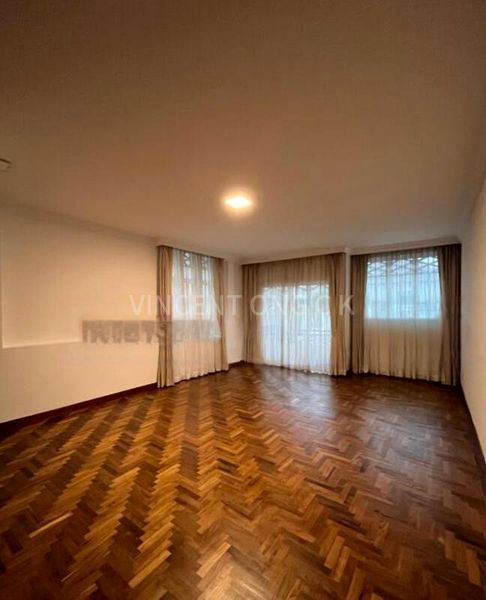 4 Bed Semi-Detached House (Landed) for Sale in  Kew Vale - Image 7