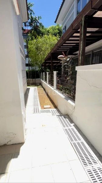 4 Bed Semi-Detached House (Landed) for Sale in  Kew Vale - Image 12