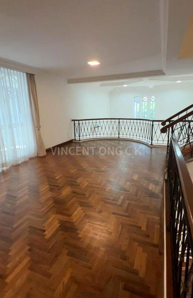 4 Bed Semi-Detached House (Landed) for Sale in  Kew Vale - Image 10