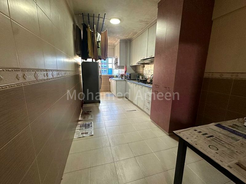 4 Room (4A) HDB for Sale in 431 Jurong West Avenue 1 - Image 5