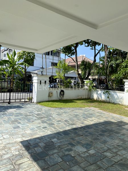 5 Bed Semi-Detached House (Landed) for Sale in  Gentle Villas - Image 6