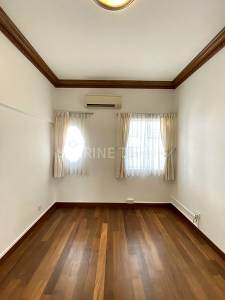 5 Bed Semi-Detached House (Landed) for Sale in  Gentle Villas - Image 4