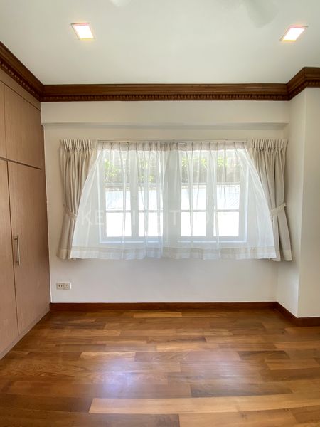 5 Bed Semi-Detached House (Landed) for Sale in  Gentle Villas - Image 7