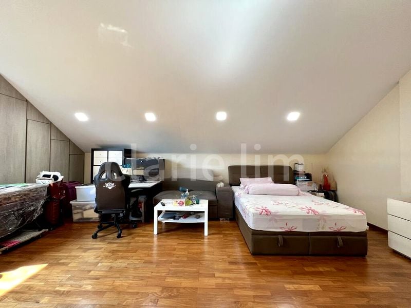 6 Bed Corner Terrace (Landed) for Sale in  Sembawang Hills Estate - Image 5