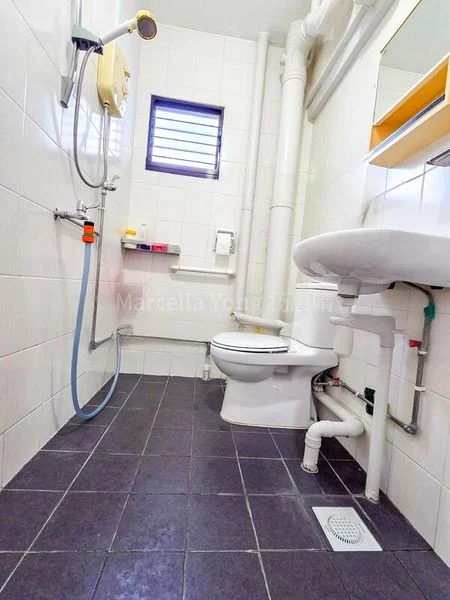 Maisonette HDB for Sale in  238 Hougang Avenue 1 - Image 13