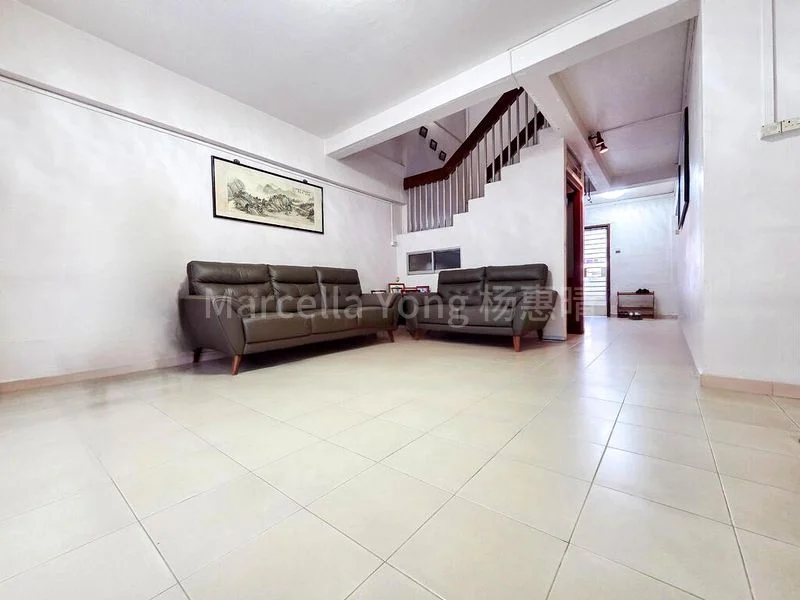 Maisonette HDB for Sale in  238 Hougang Avenue 1 - Image 5