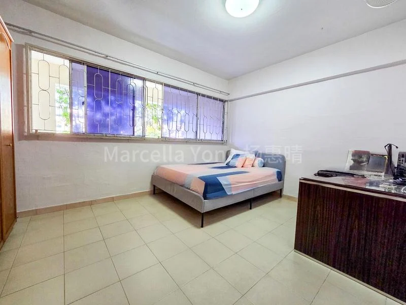 Maisonette HDB for Sale in  238 Hougang Avenue 1 - Image 9