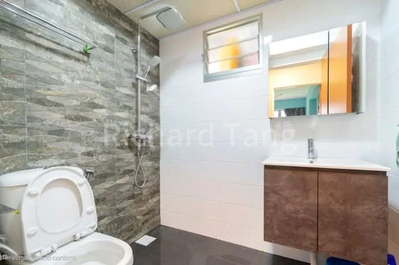 4 Room (4A) HDB for Sale in  443B Bukit Batok West Avenue 8 - Image 13